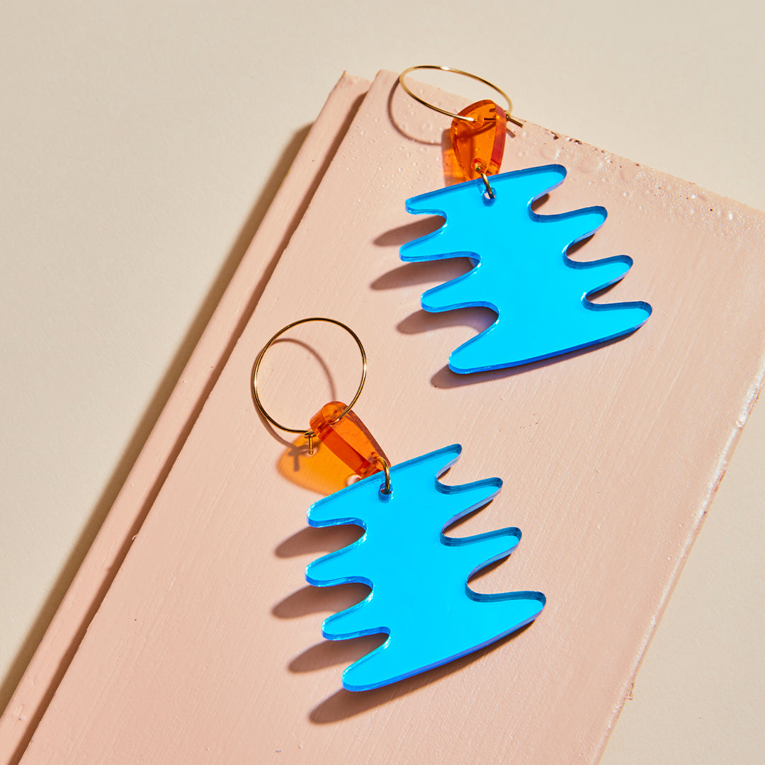 Wiggle Earrings